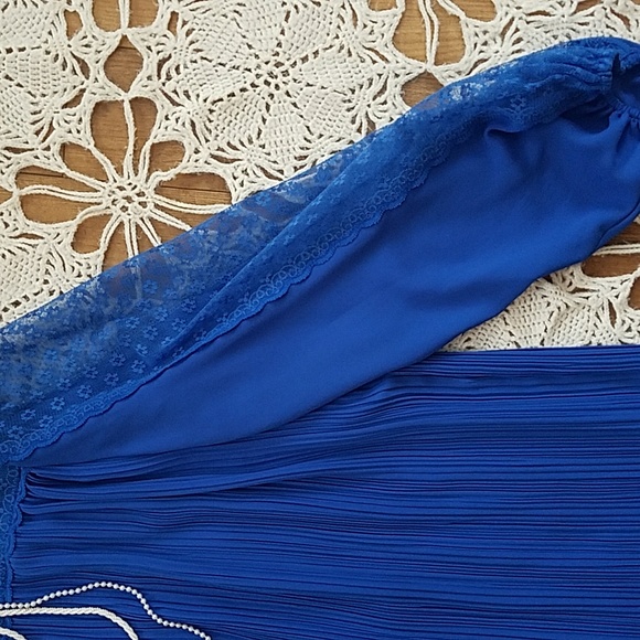 Emily's Afternoon Tea Dress - Picture 3 of 13